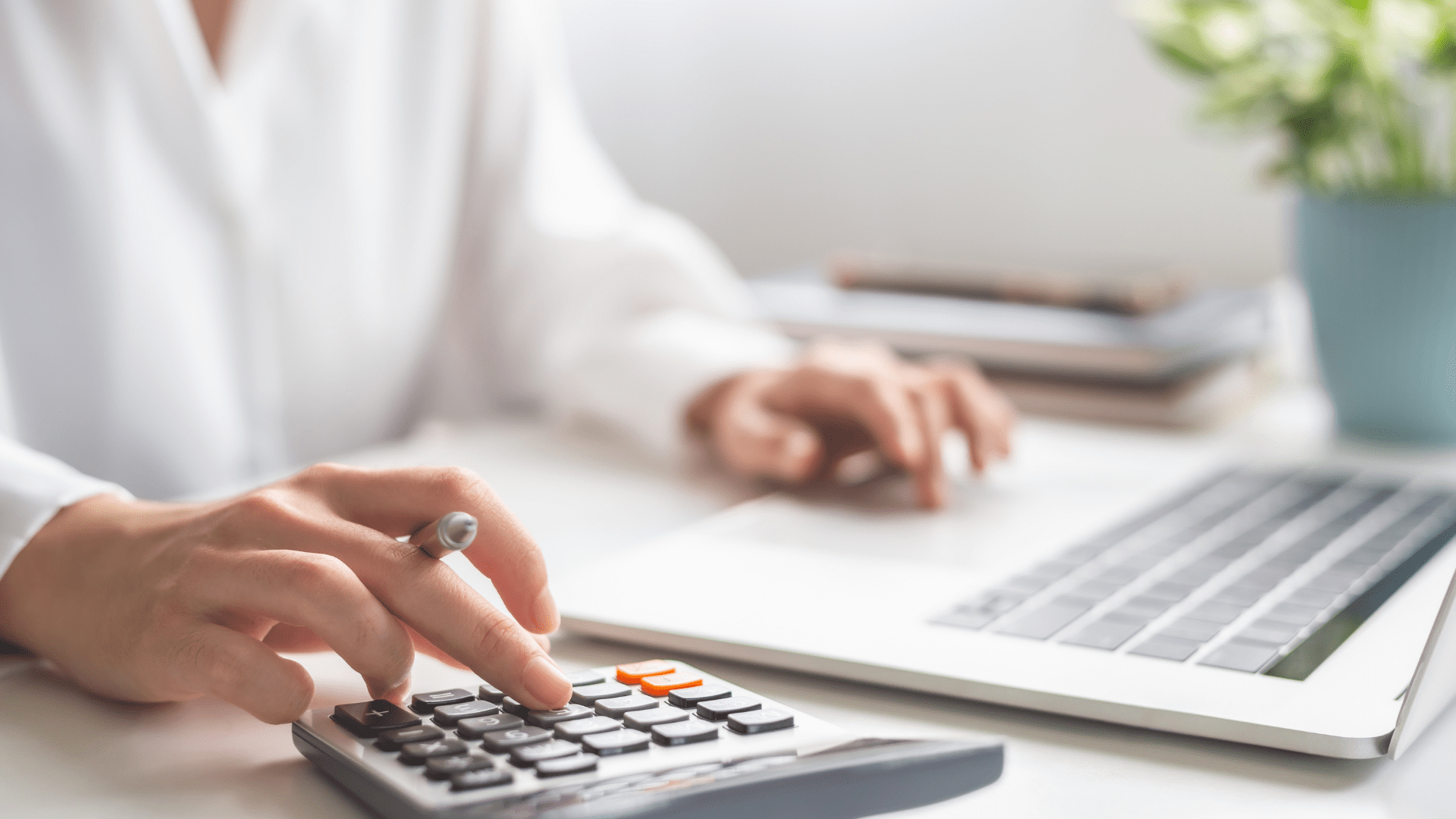 MD - Catering cost per person a woman doing calculations